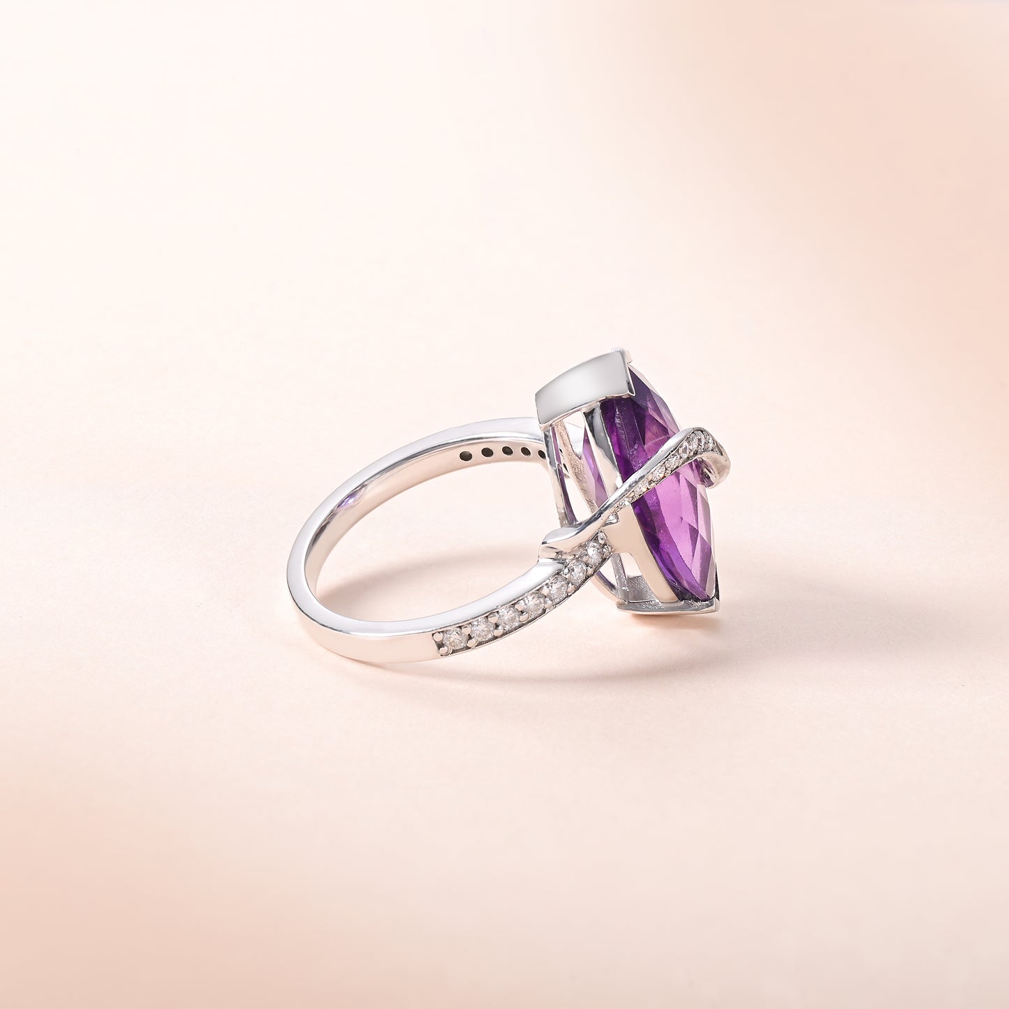 Majestic Violet Amethyst Ring
