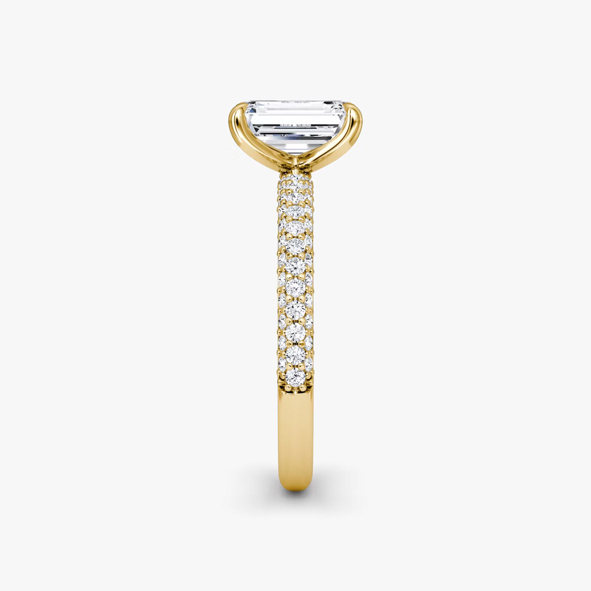 The Luxe Emerald Diamond Pavé Ring